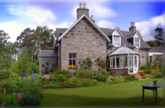 Bed and Breakfast - Balnellan House in Braemar, Aberdeenshire