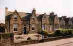 Guest House: Kew House And Apartments