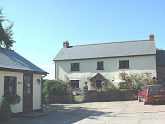 Guest House - South Down Farmhouse in Great Torrington (near), North Devon